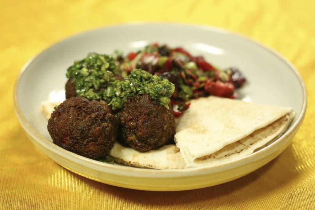 Lemí abre em Ipanema como primeiro árabe vegetariano do Rio