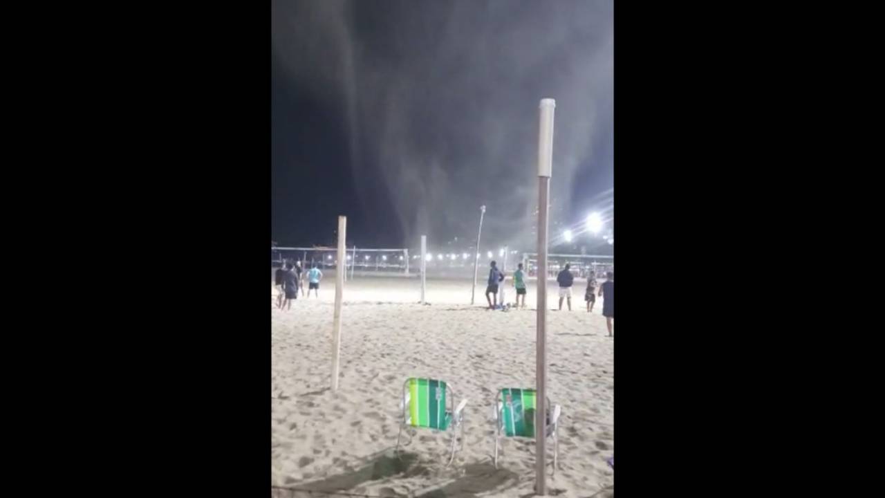 Foto mostra gustnado em Copacabana