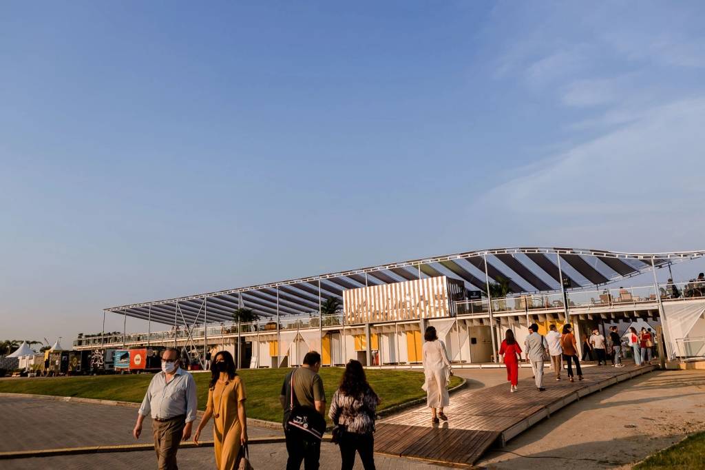 Prefeitura vai levar visitantes da ArtRio para passear na cidade