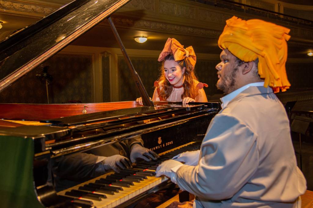 Musical de Tim Rescala faz apresentações gratuitas no Theatro Municipal