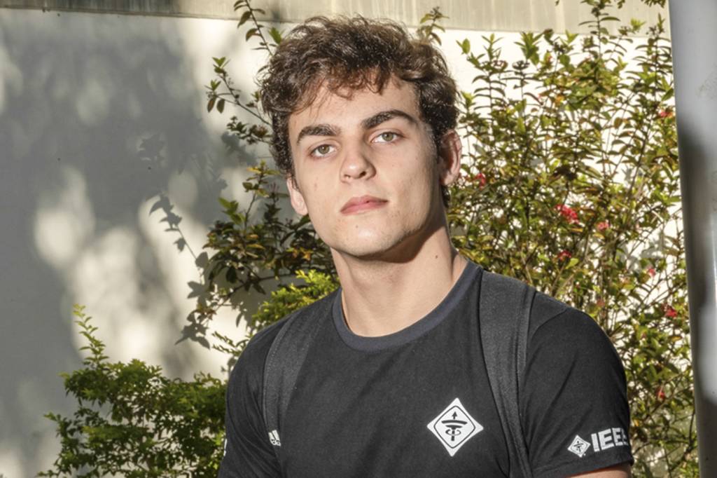 Victor-Marques-Pensi-by-Leo-Lemos-204A5769.jpg Victor Marques