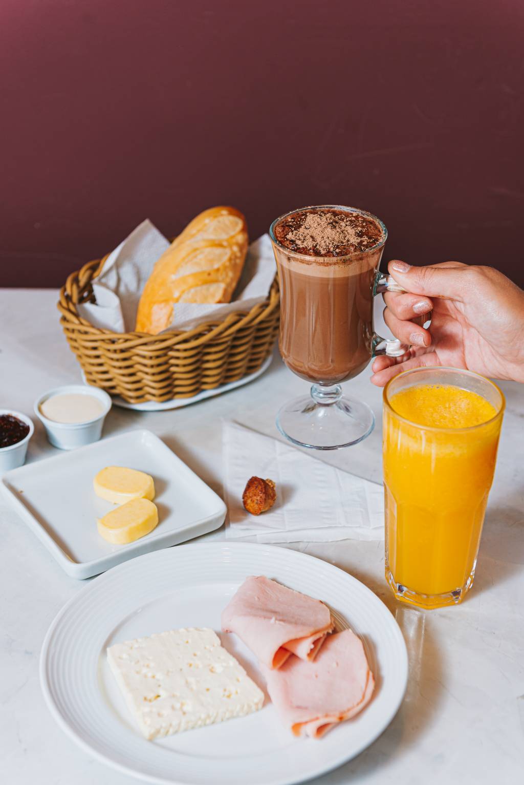 CAFÉ DA MANHÃ CLÁSSICO (2) (1) Cardin: muitas opções para compartilhar no dia 1º