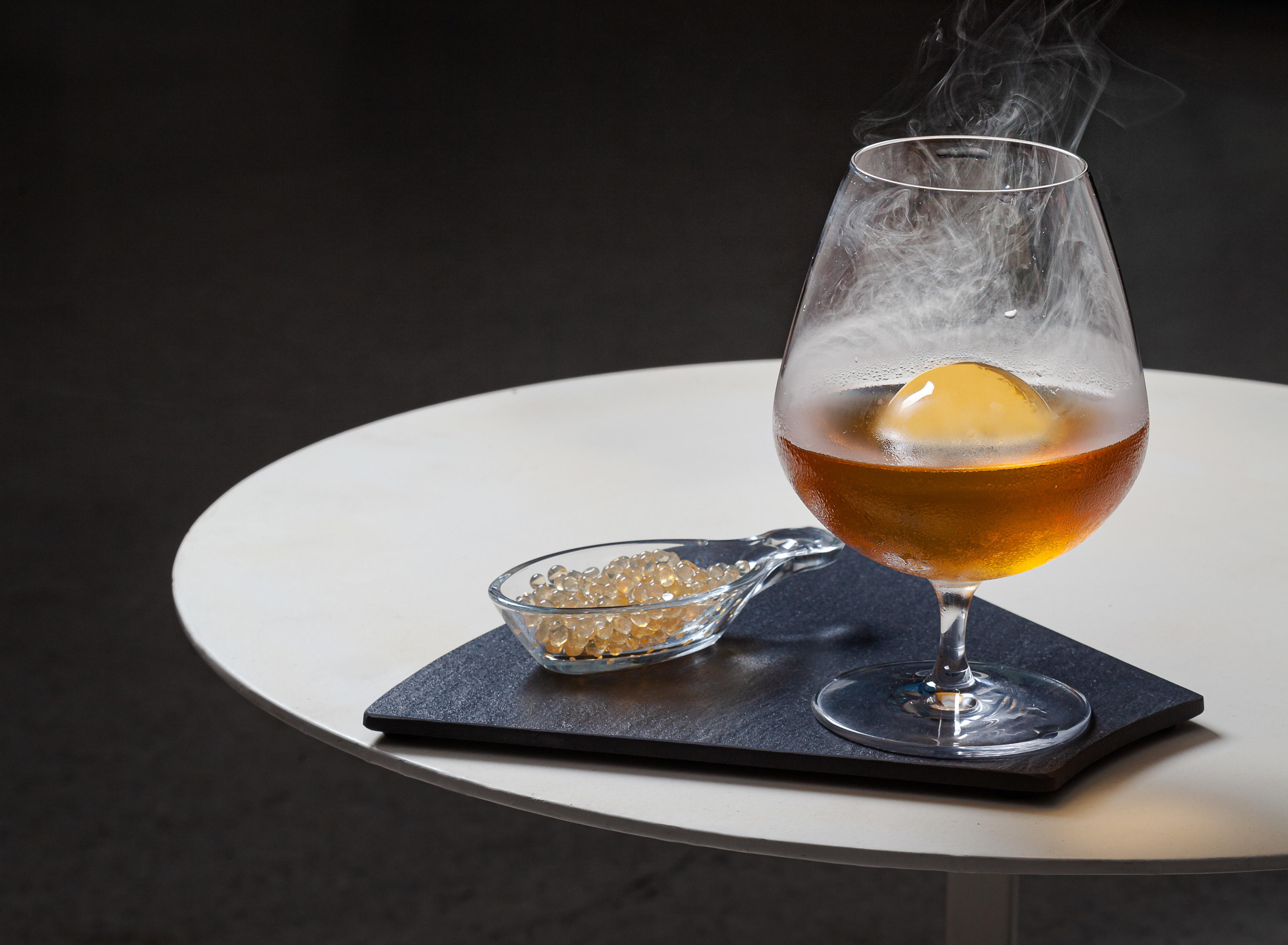 Spirit: eleg&acirc;ncia e defuma&ccedil;&atilde;o em homenagem a Oscar Niemeyer