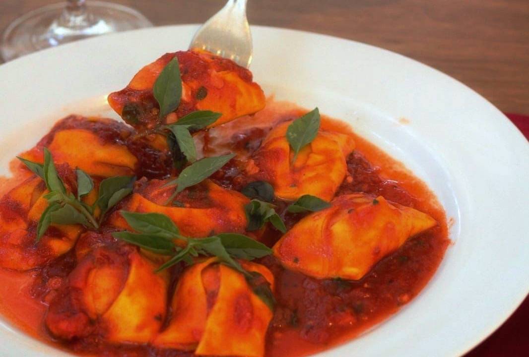 Alcaparra: restaurante está de volta ao ponto tradicional da Praia do Flamengo