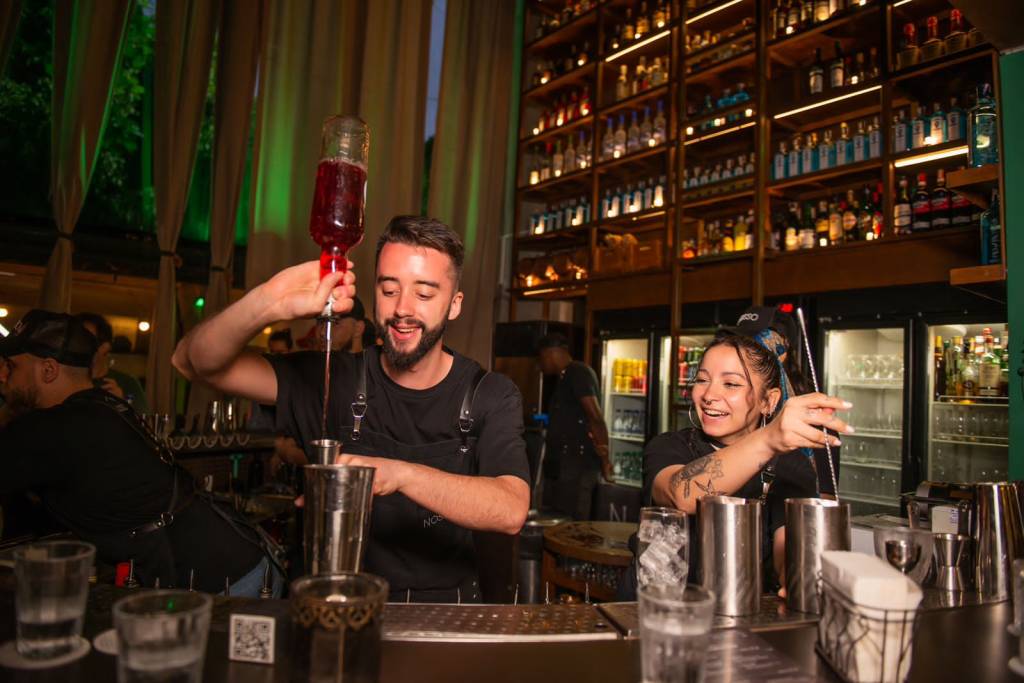 NOSSO celebra seis anos em evento com premiado bar espanhol