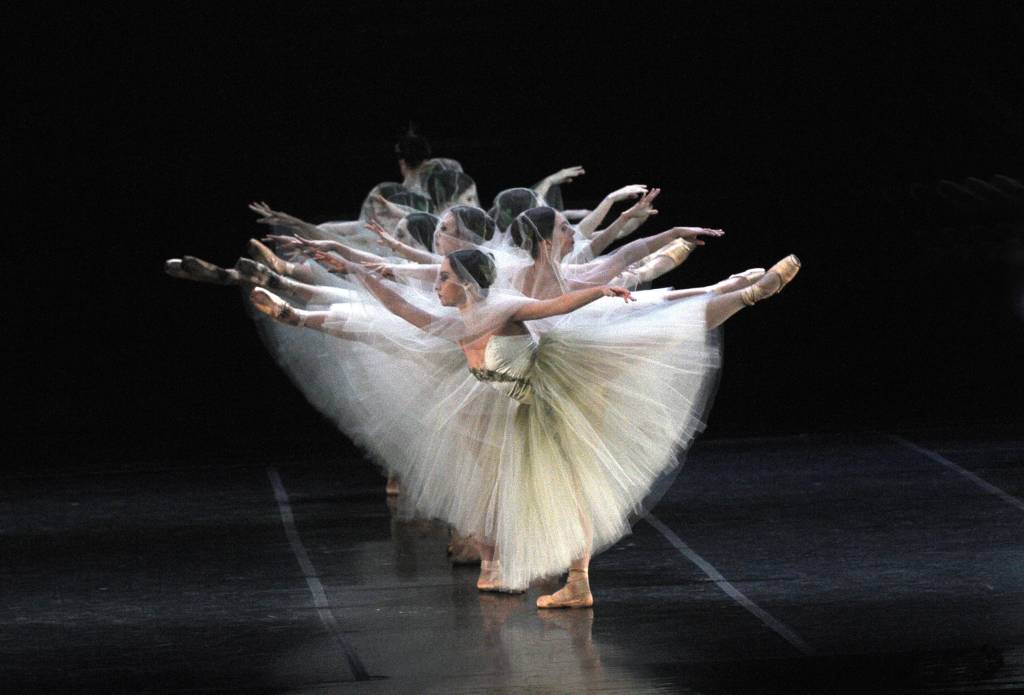 Theatro Municipal recebe Giselle, um dos balés mais famosos do mundo
