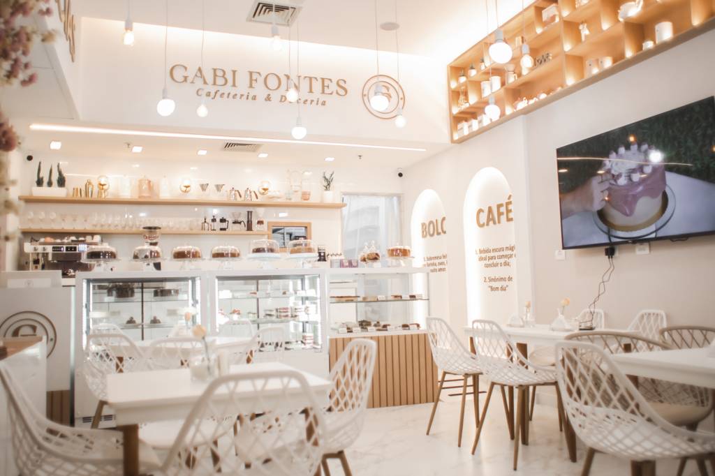 Que seja doce: Gabi Fontes estreia no BarraShopping