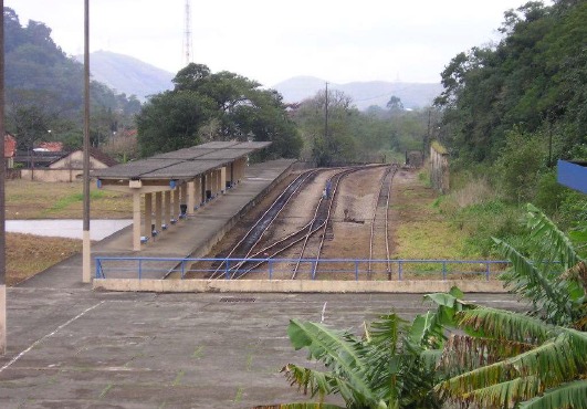 Governo quer retomar a primeira ferrovia do país, ligando Rio a Petrópolis