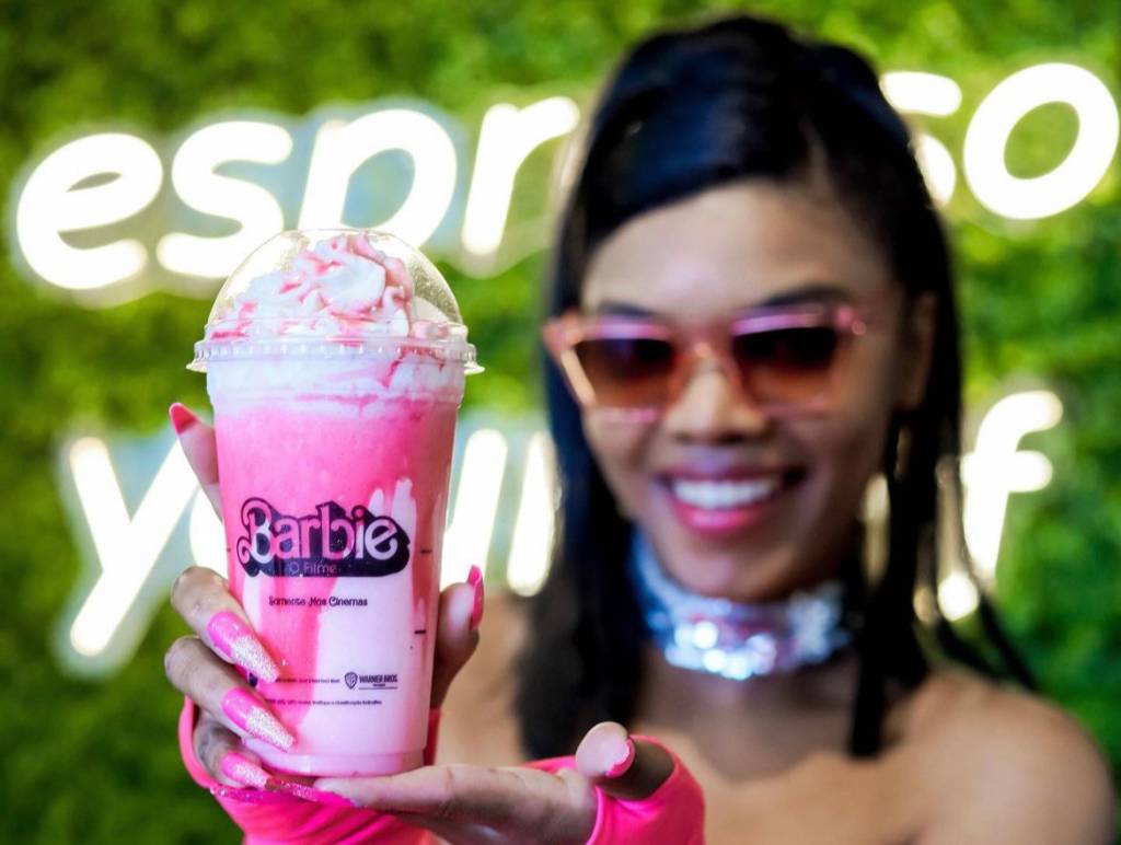 Mostrando sua força, filme Barbie inspira sobremesas, sanduíches e bebidas