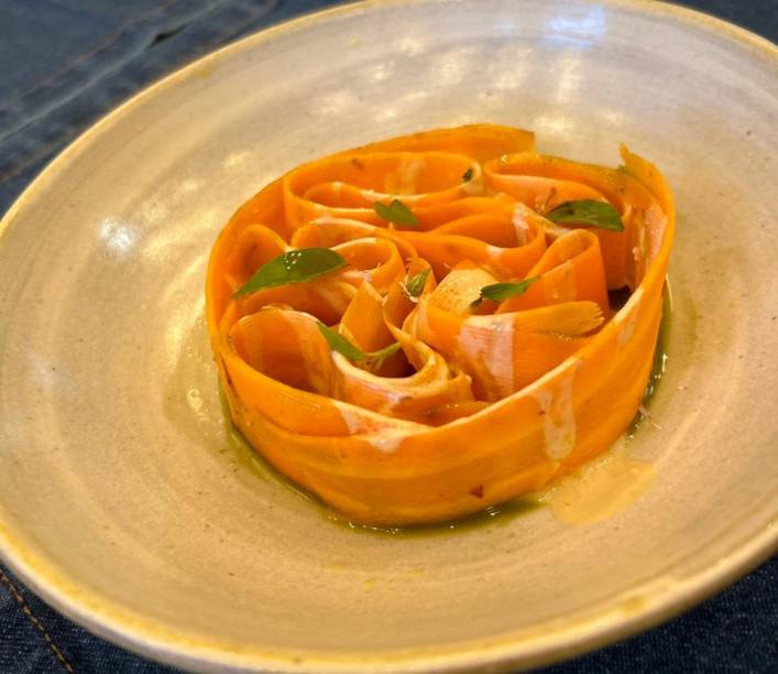 Menu: almoço tem entradas como cenoura em versão deliciosa Menu: almoço tem entradas como cenoura em versão deliciosa