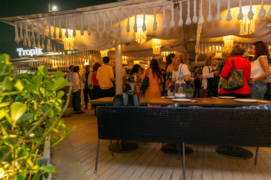 Empresários, professores e artistas brindam edição de setembro de VEJA Rio