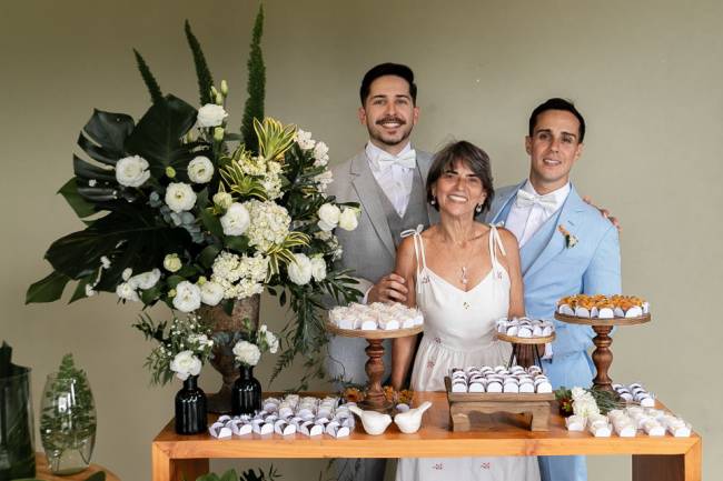 Arquivo pessoal Sassone (3) A sogra foi a única familiar presente no casamento dos dois