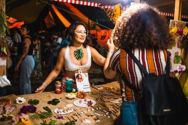 WOW Rio: feira destaca empreendedoras locais na Praça Mauá