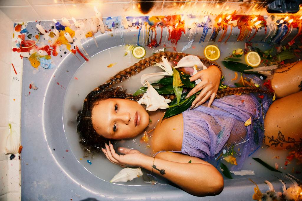 Festival no Mar terá apresentação de cantoras trans