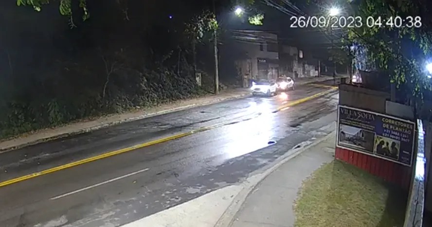 Carro de assassinos de médicos foi usado em invasão a favela na Zona Oeste