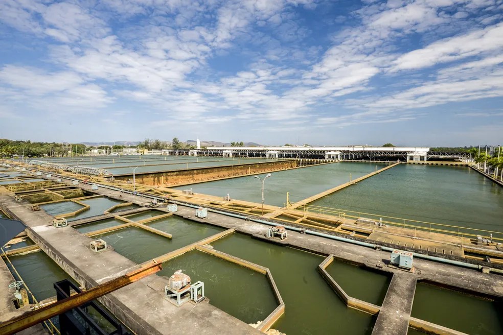 Rompimento de adutora obriga Cedae a adiar manutenção no Guandu