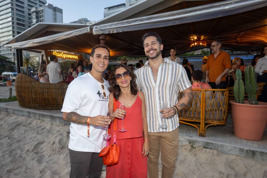 Encontros Veja Rio: convidados reunidos no beach club Sel d'Ipanema