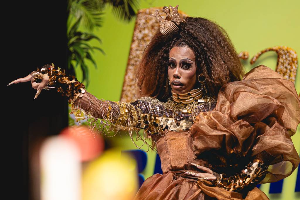Queens do Drag Race Brasil participam do Gongada Drag no Rio