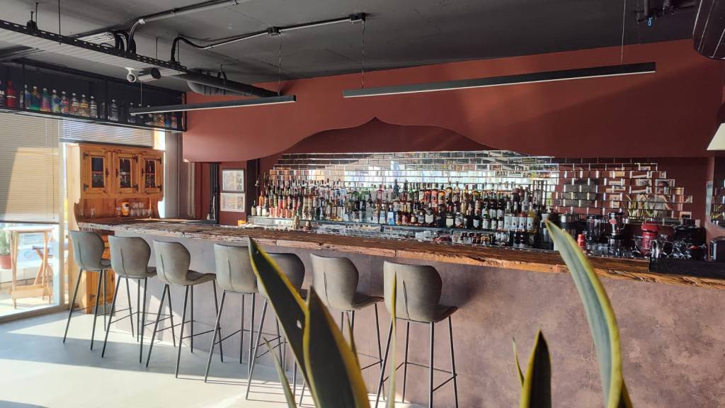 Instituto Blue Blazer: Rio ganha maior instituto de mixologia do Brasil