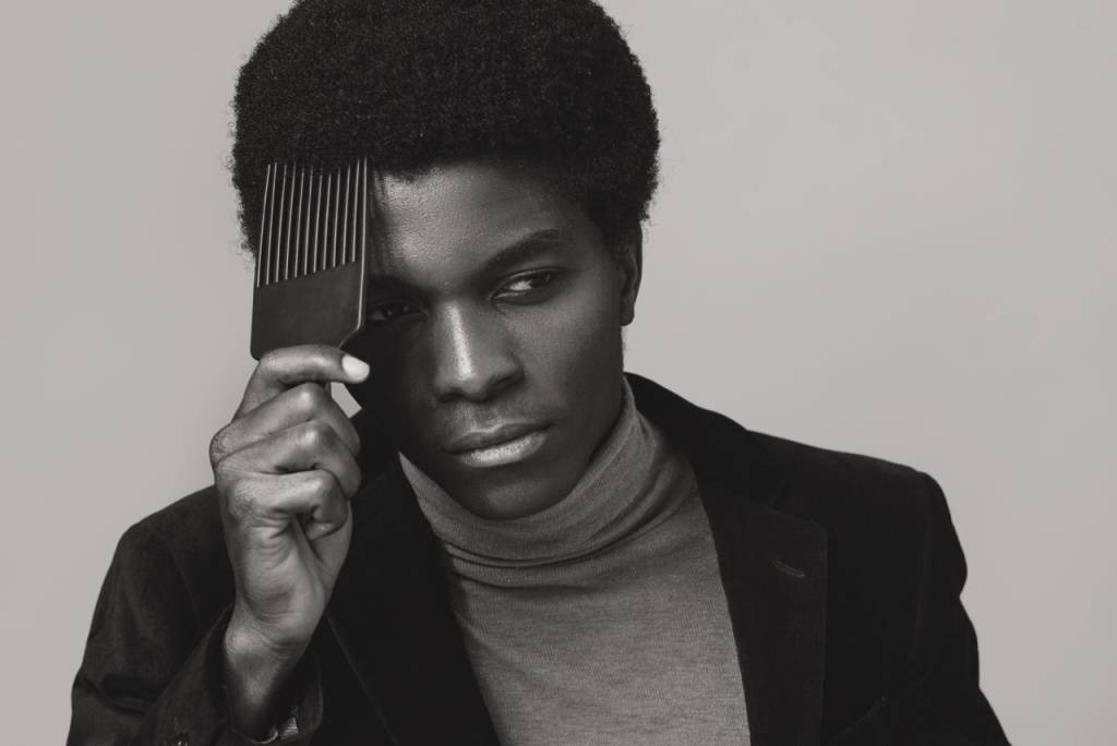 Novo livro de Márcia Disitzer aborda tendências impostas pela estética