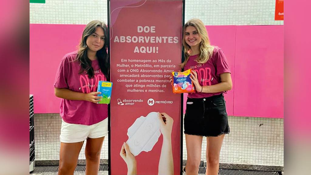 Absorvendo-amor-Carolina-e-Constanza.jpeg Absorvendo Vidas: a ONG fundada por Carolina e Constanza dentro da Escola Eleva já impactou mais de 50 000 pessoas com 450 000 produtos de higiene íntima distribuídos