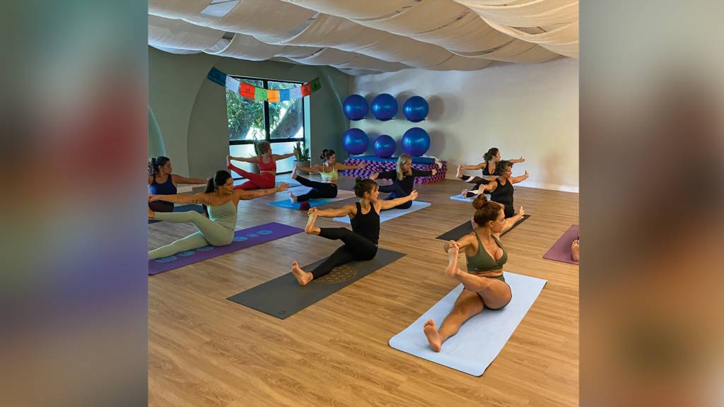 Yoga mobility: variação mais vigorosa promete força e resistência