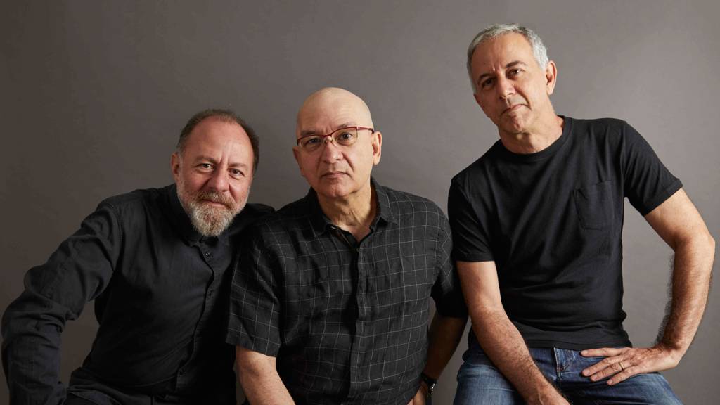 Trio quarentão: Paralamas comemora quatro décadas de estrada em show