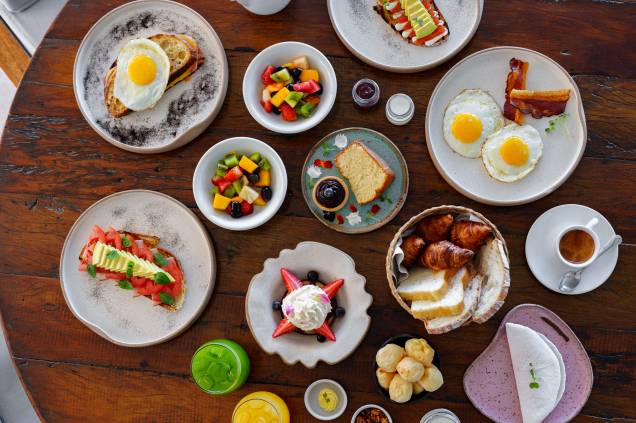 A gastronomia merece destaque com café da manhã em sistema à la carte A gastronomia merece destaque com café da manhã em sistema à la carte
