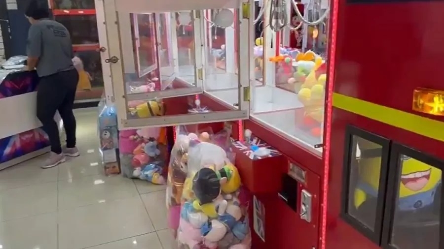 A ligação da máfia das máquinas de pelúcia com jogo do bicho e caça-níquel