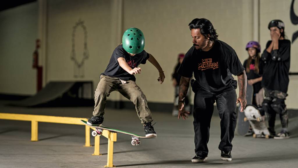 Na pista: parque Caverna Spot atrai skatistas para Jacarepaguá