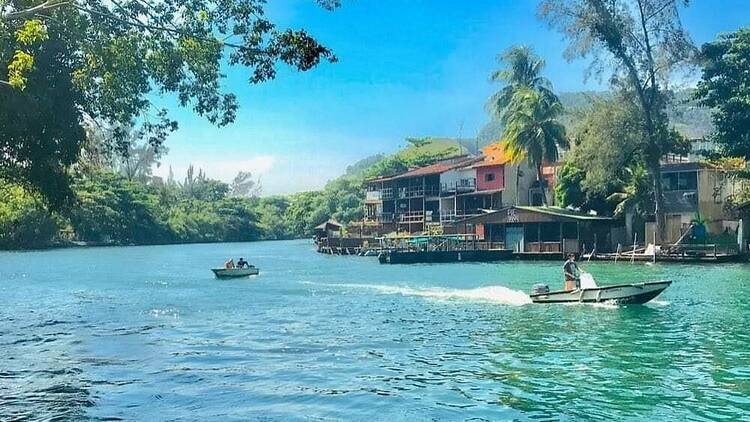 Muito além do Ocyá: um guia do que fazer e onde comer na Ilha da Gigoia