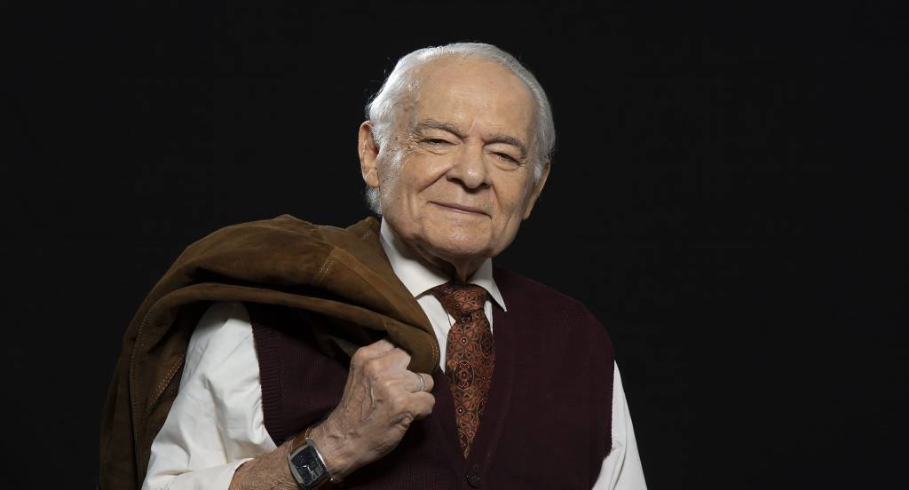 Othon Bastos comemora 70 anos de carreira em peça; confira mais estreias