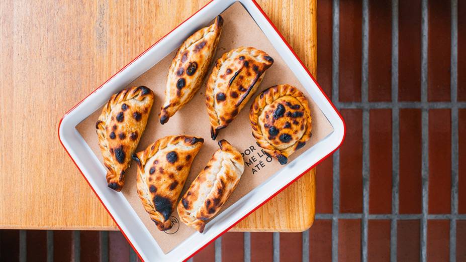 La guapa: empanadas tostadas e com recheios suculentos chegam ao Rio