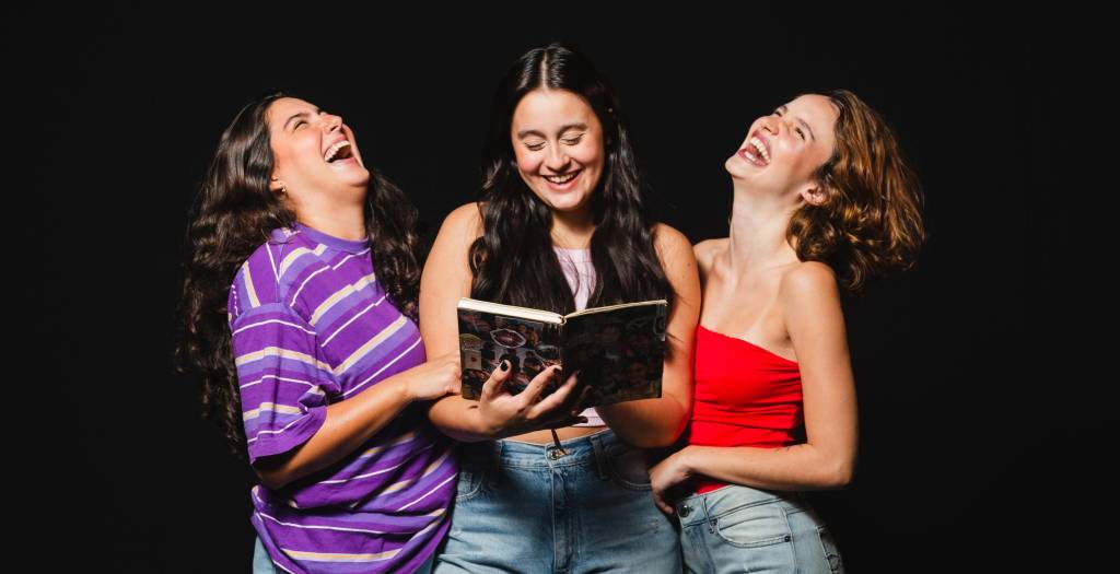 Estreias no teatro: texto cômico volta aos palcos repaginado após 25 anos