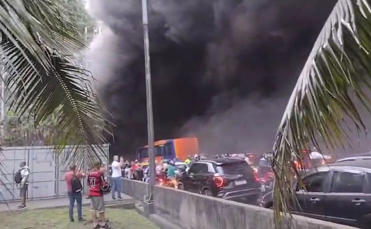 Incêndio na Linha Amarela: duas vítimas estão internadas no CTI