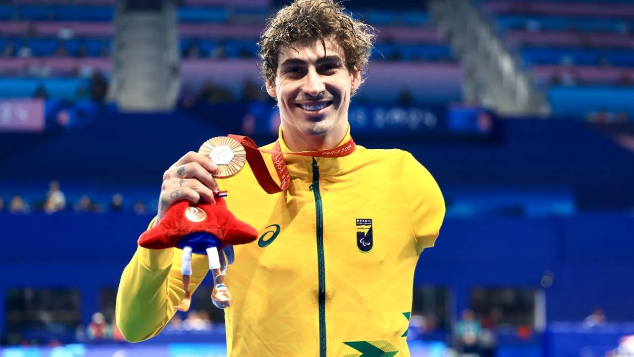 Talisson Glock ganha dois bronzes em menos de três horas