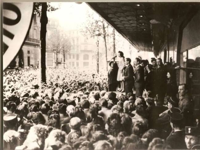 Apresentação de Edith Piaf em 1951