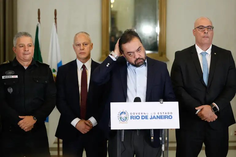 Tiroteio na Avenida Brasil: Claudio Castro classifica como ato terrorista