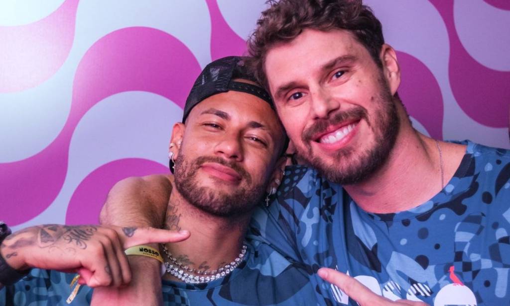 As regalias do vipão onde Neymar curtiu a Sapucaí