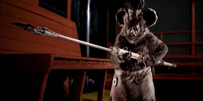 mickey-terror-screamboat-willie-steamboat-disney