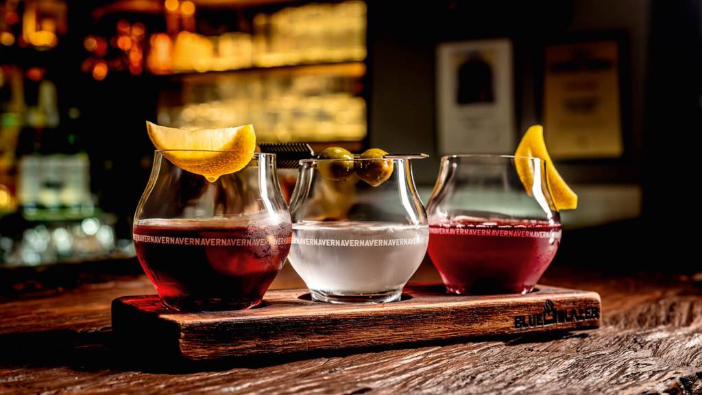 Sob o comando de Lelo Forti, Blue Blazer oferece drinques quase secretos