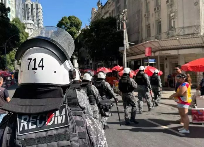 tecnica-mar-vermelho-pms