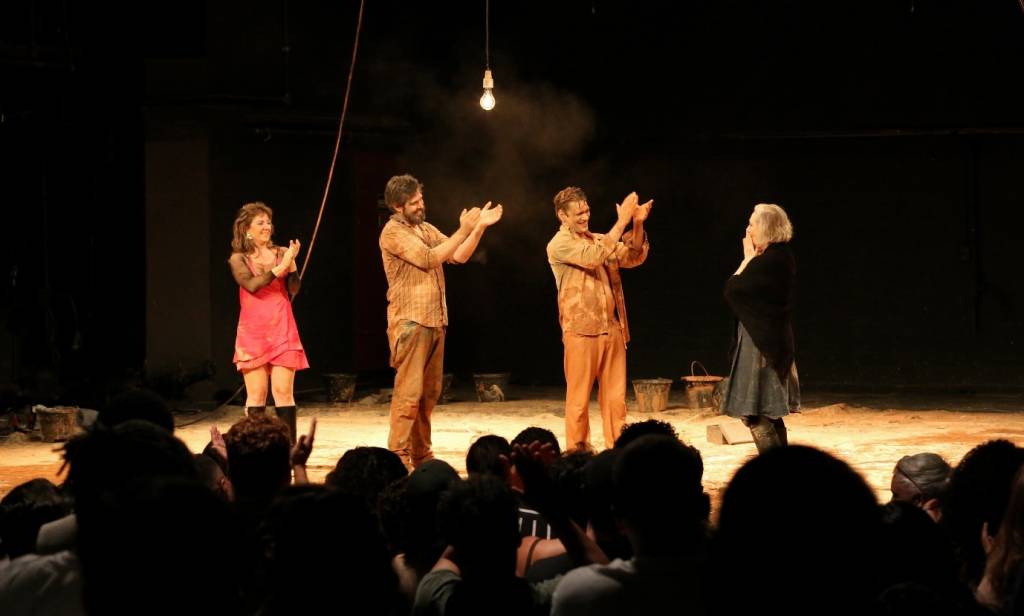 Tom na Fazenda é teatro com T maiúsculo