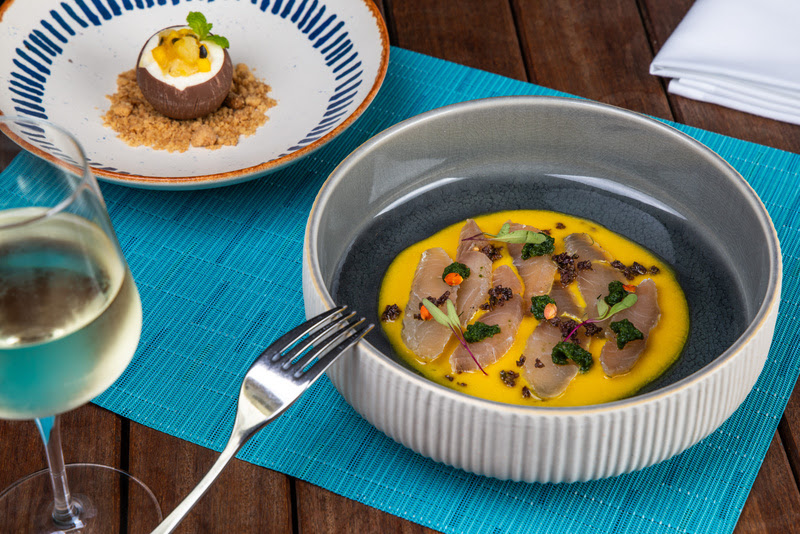 Hilton: jantar a quatro m&atilde;os privilegia os frutos do mar