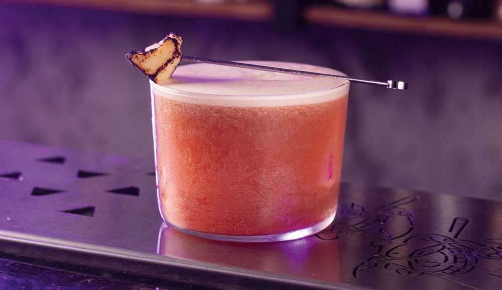 Novos drinques, pratos e ação em família no Vian Cocktail Bar