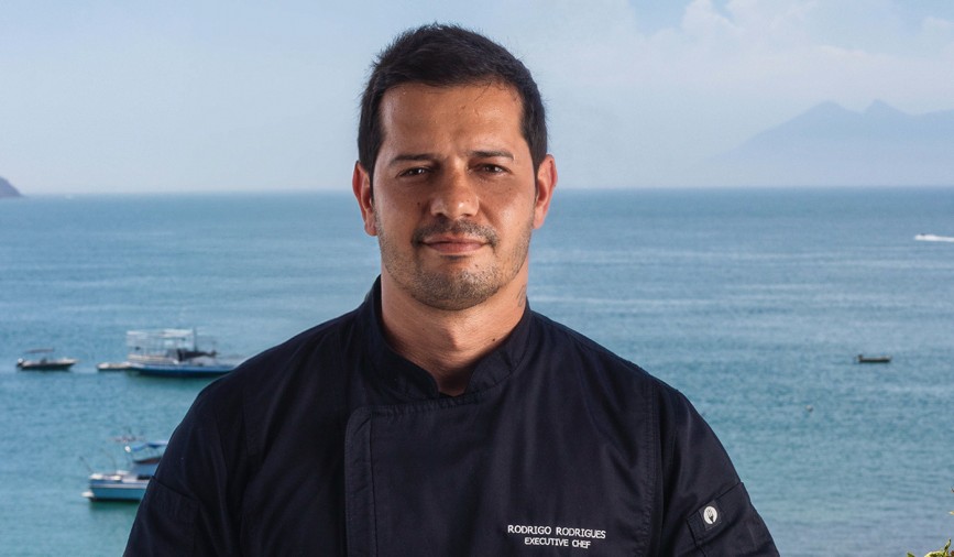 74 Restaurant, em Búzios, faz jantar a quatro mãos com vista de cinema