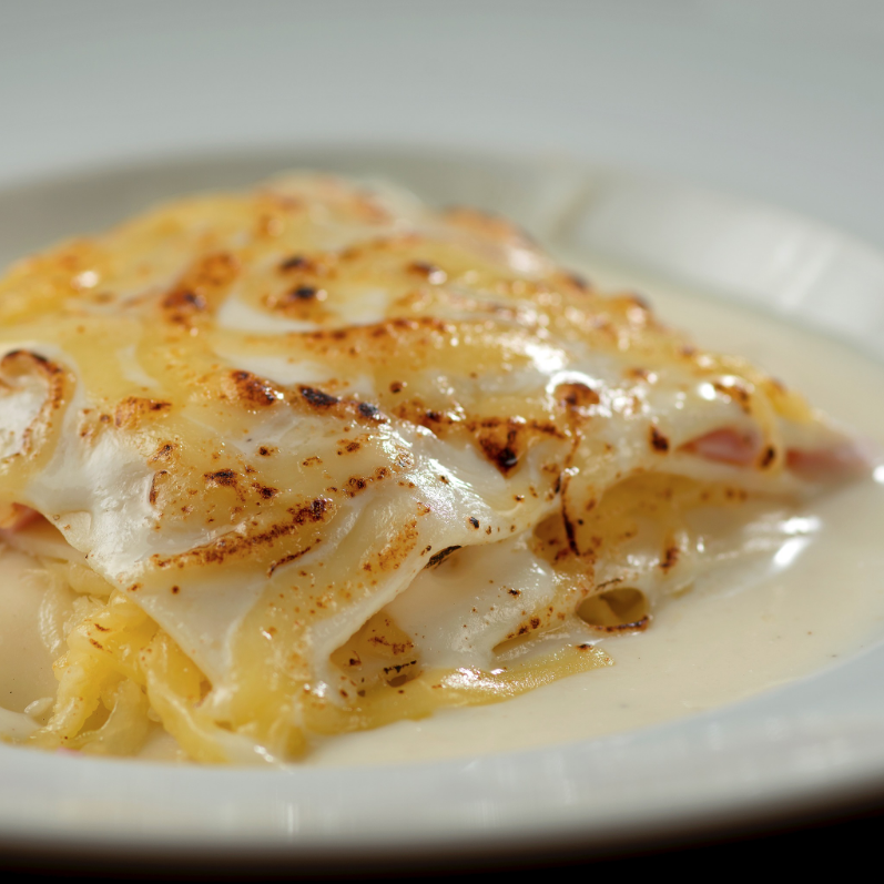 Pasrella: o queijo é o tema e aparece em três versões na lasanha