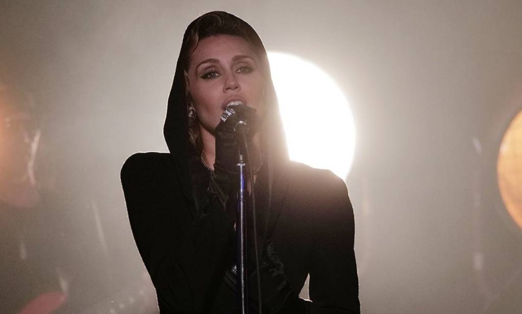 Miley Cirus explica diferença entre gays Nickelodeon e gays Disney