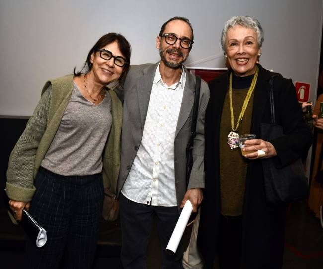 _DSC7002 Clarisse Derzié Luz , Ney Lopes e Analu Prestes - IRMÃS - JUNHO 2025 - CG