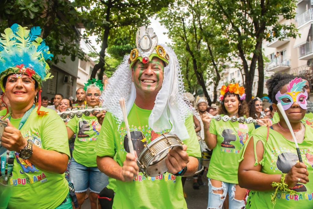 Loucura Suburbana comemora 25 anos com exposição de fotos e alegorias